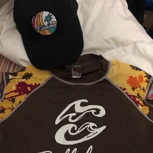 🔹 Billabong Rash Guard & Beach Cap